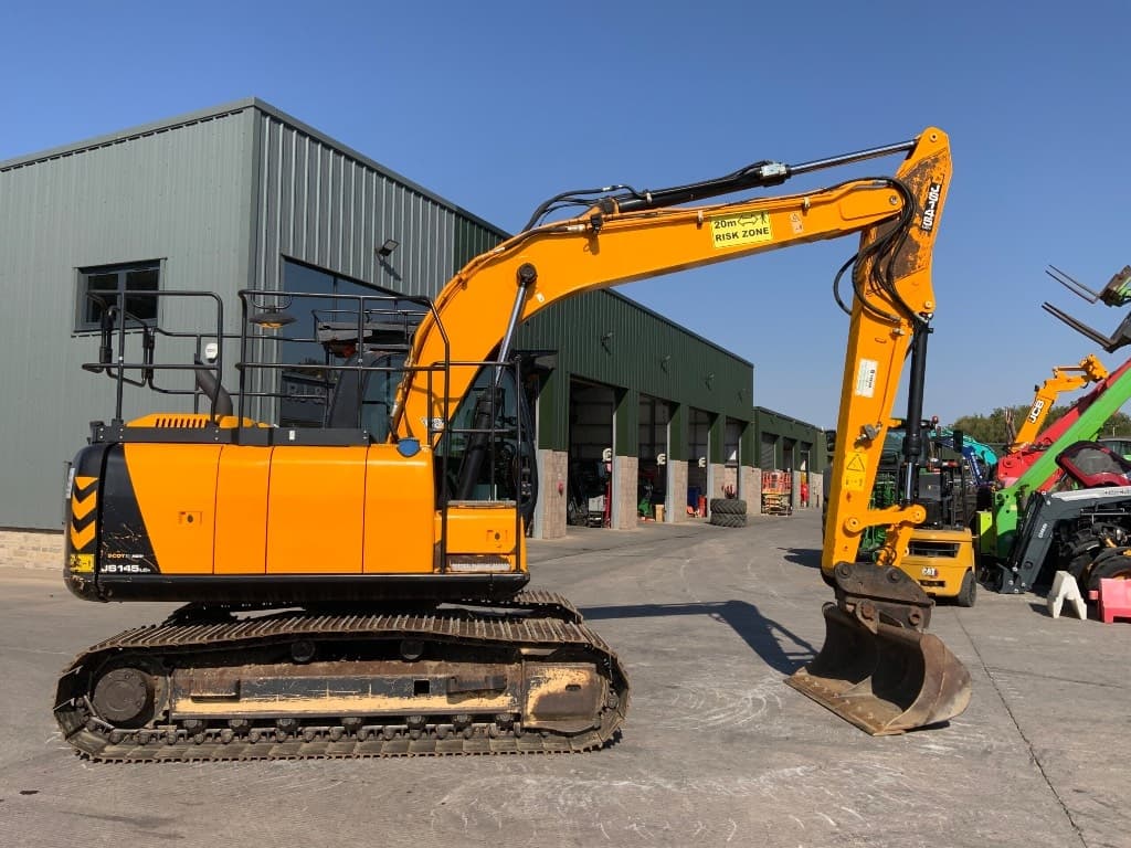 JCB JS 145 LC