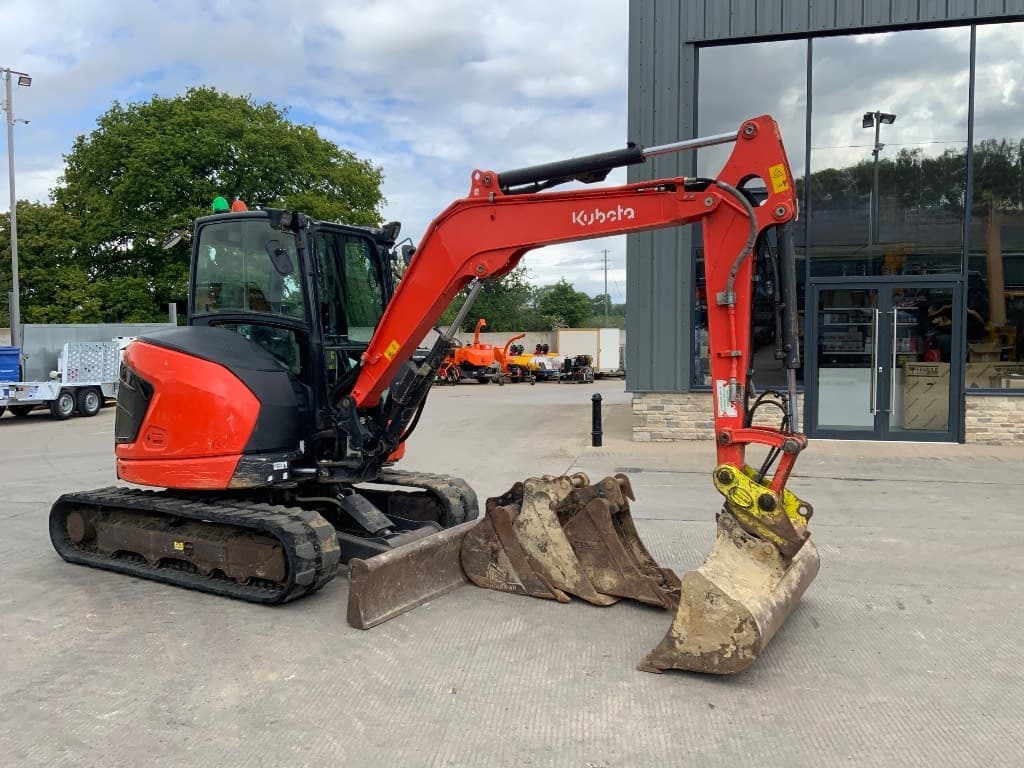 Kubota U 50-5